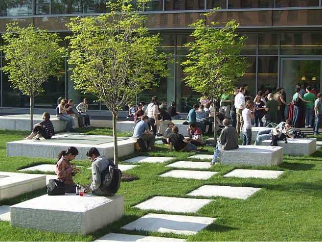 哈佛大学实验室前休憩绿地景观设计1